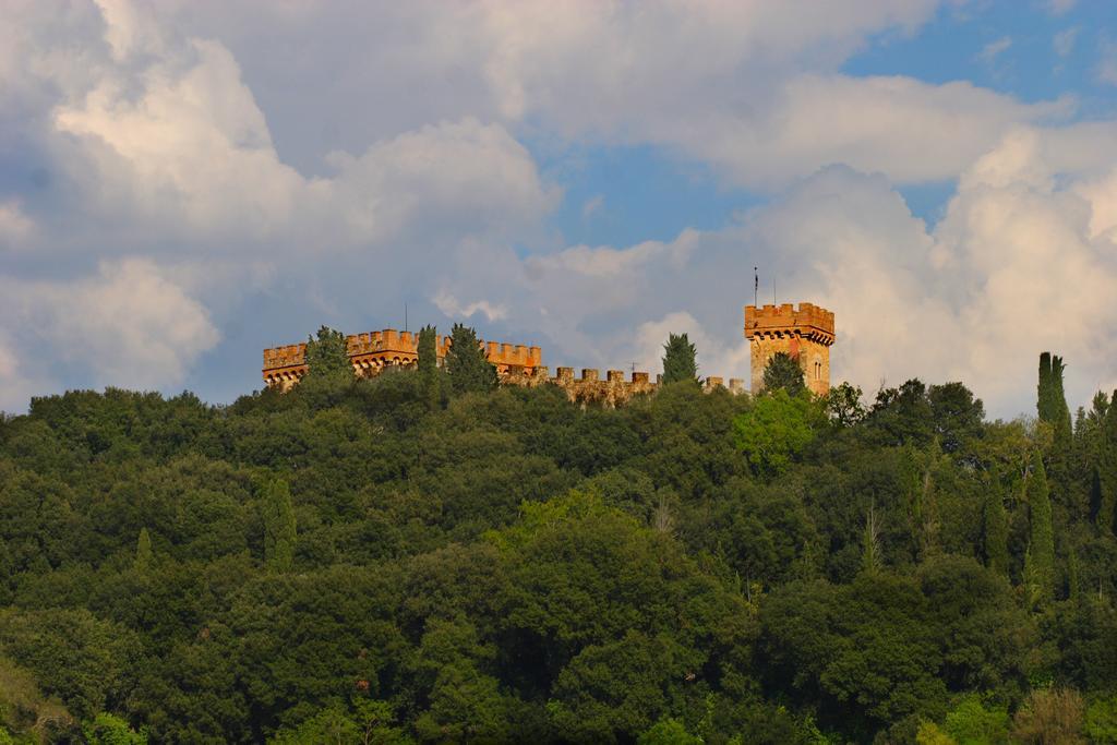 Tenuta Il Tresto ปอจจิบองซี ภายนอก รูปภาพ
