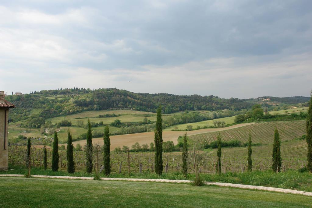 Tenuta Il Tresto ปอจจิบองซี ภายนอก รูปภาพ